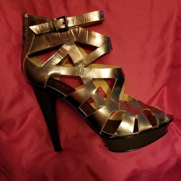 Silver platforms - Picture 3 of 3